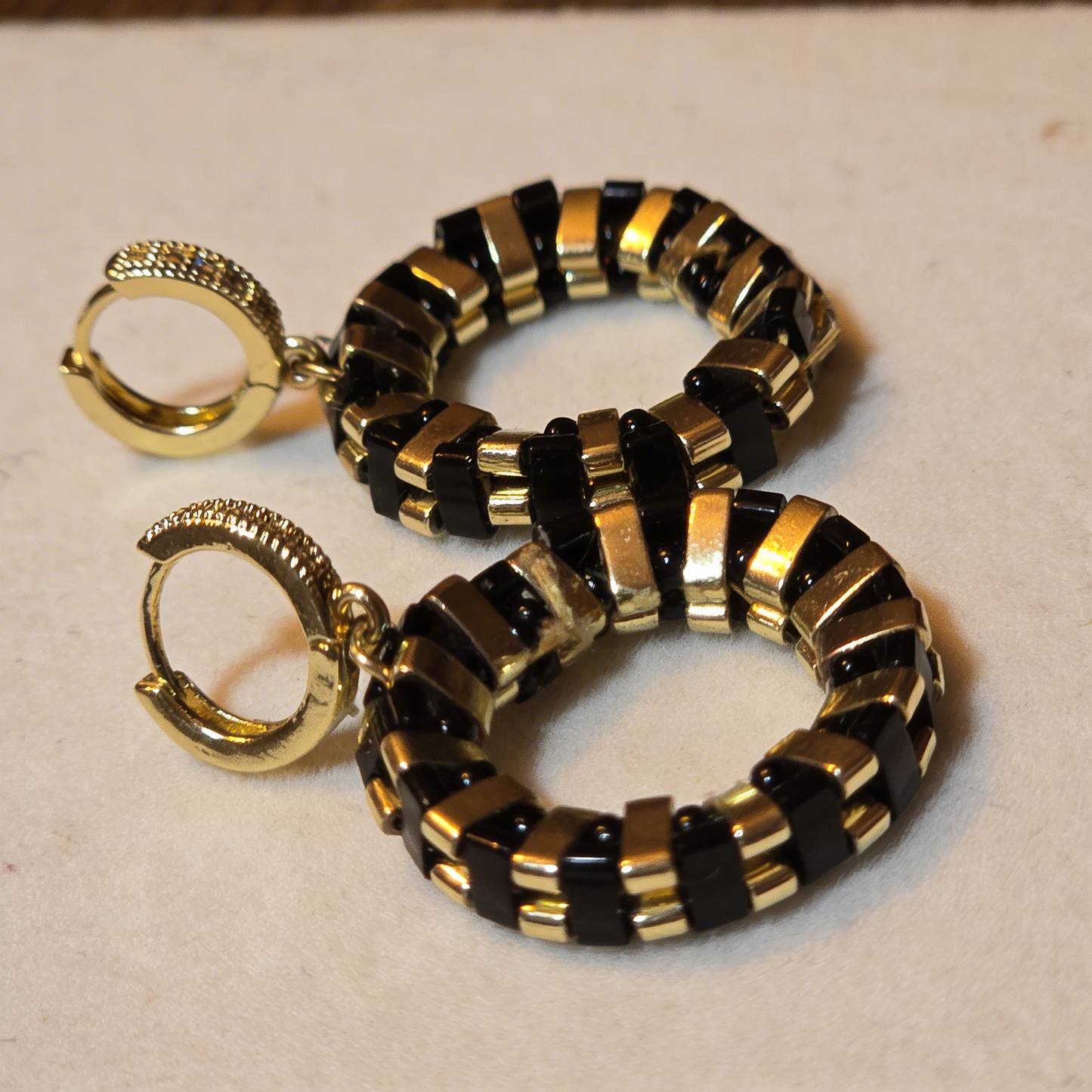 Noir Luxe Hoops - Gemnglow