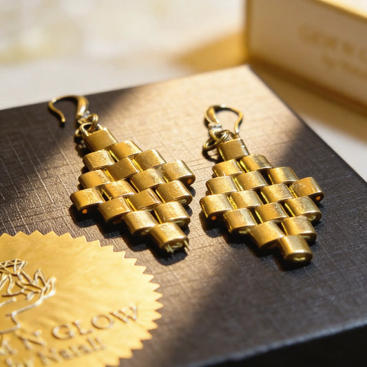 Gold Line Earrings - Gemnglow